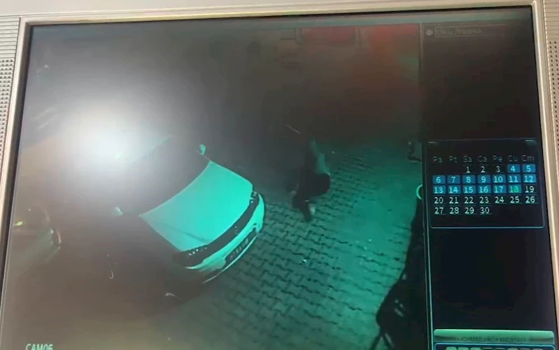 Esenyurt’ta genç kız 4’üncü kattan düştü: O anlar kamerada
