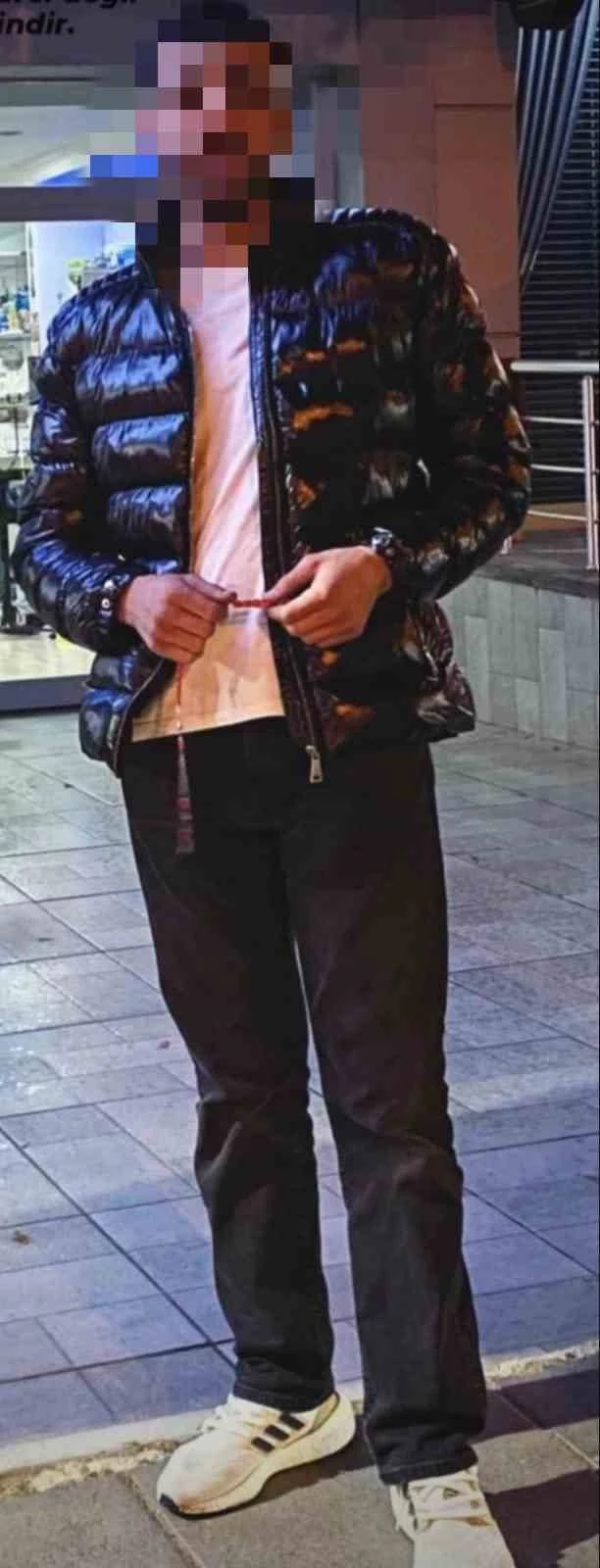 Mamak’ta akraba gençler arasında çıkan bıçaklı kavga kanlı bitti: 1 ölü
