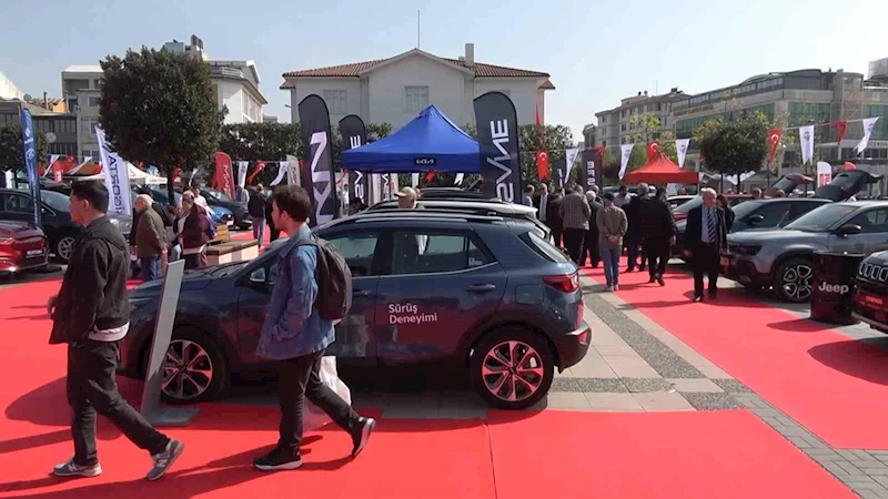 4. Yalova Oto Show kapılarını açtı
