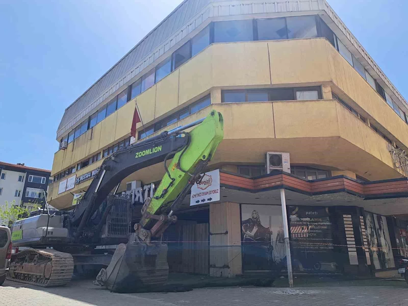 Muğla’da işhanının yıkımı için geri sayım başladı
