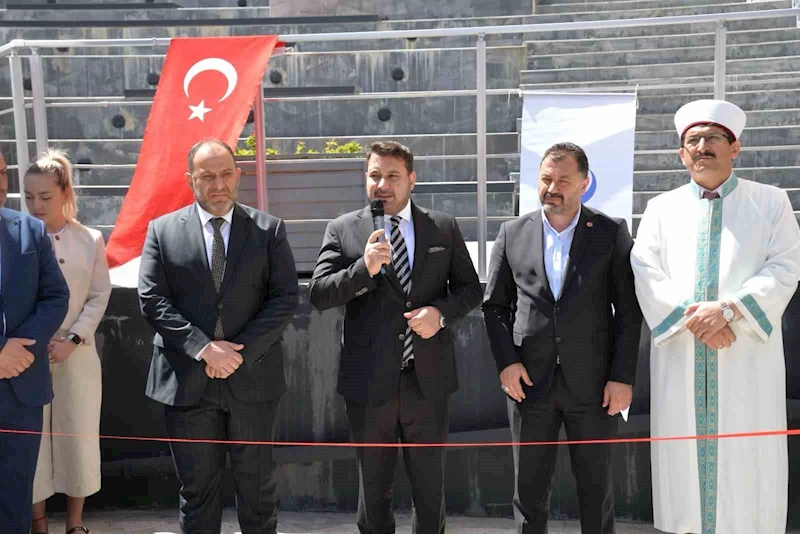 Kahramankazan’da Metin Atlı Merkez Yeni Cami dualarla ibadete açıldı
