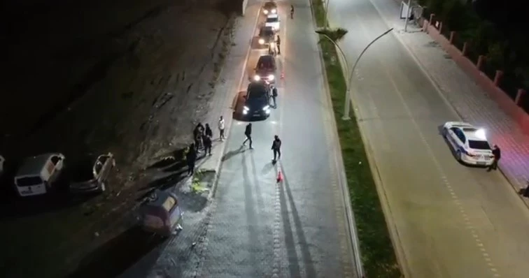 Asayiş ve narkotik uygulamasında aranan 4 şahıs yakalandı
