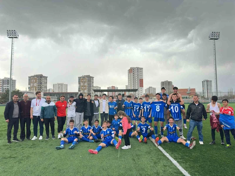 Tomarza Belediyespor adını Play Off’a yazdırdı
