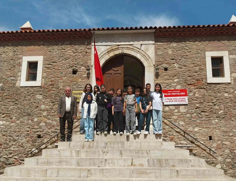 Öğrenciler Nasuh Paşa Külliyesi’nde tarihi yolculuk yaptı
