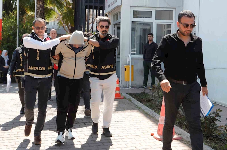 Darp edip evin içine taşıdıkları adam ölü bulundu
