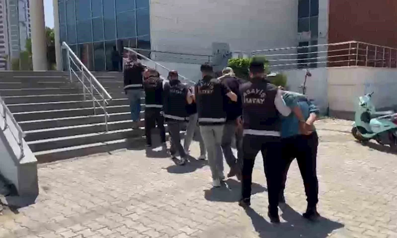 İskenderun’da aranan 5 kişi yakalandı
