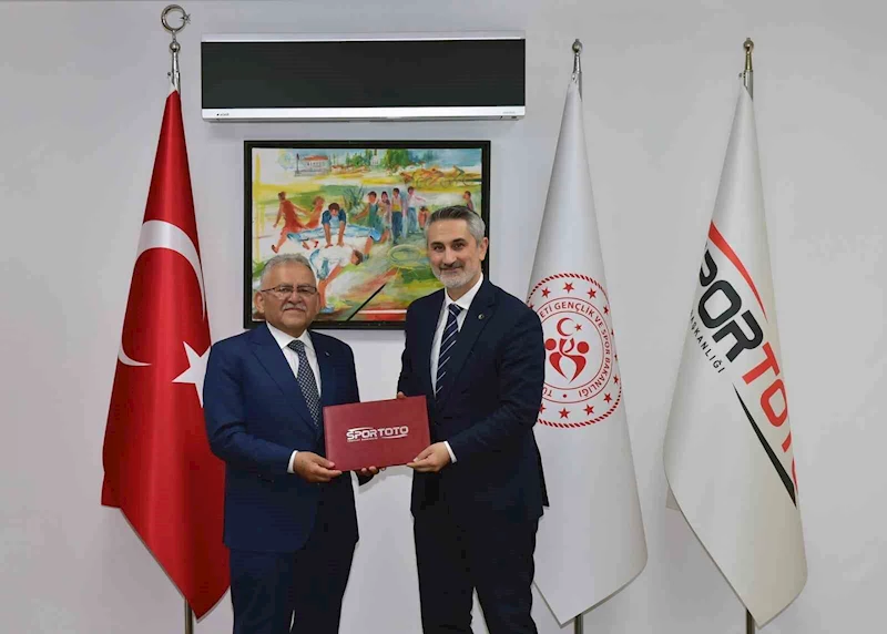 Büyükkılıç’tan Avrupa Spor Şehri Kayseri’ye bir proje daha: Atletizm pisti
