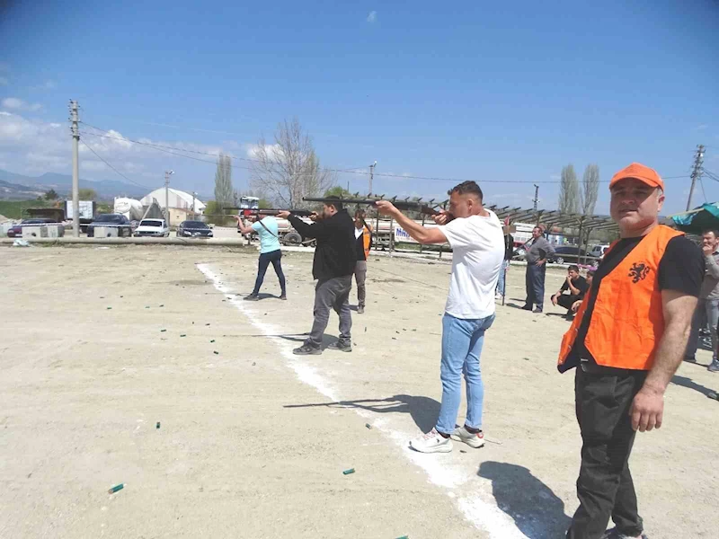 Hisarcık’ta tek kurşun ve tavşan hedef atışı yarışması
