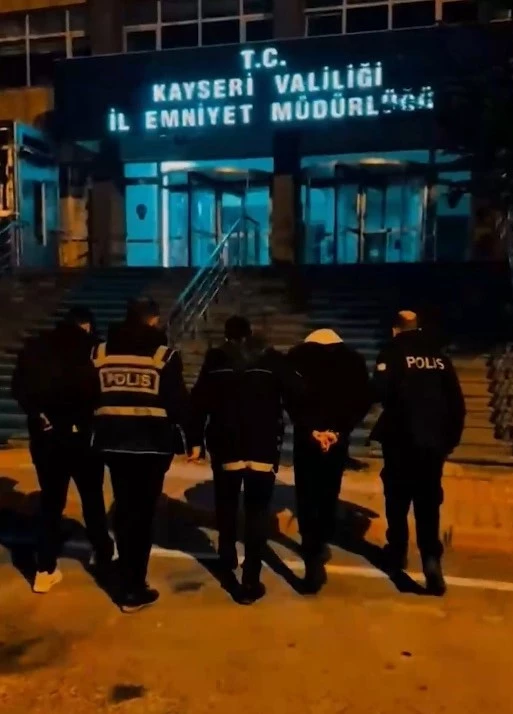 Narko - Asayiş uygulamasında aranan 119 şahıs yakalandı
