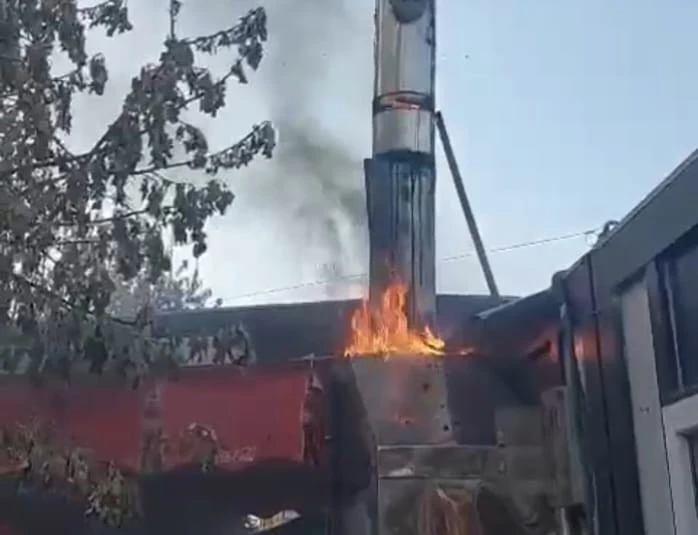 Malatya’da konteyner iş yerinde yangın
