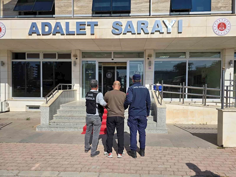 Antalya’da göçmen kaçakçılığı suçundan aranan şahıs yakalandı
