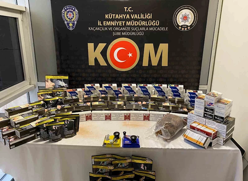 Kütahya’da 2 ev ve 1 işyerinde kaçak tütün ve makaron ele geçirildi
