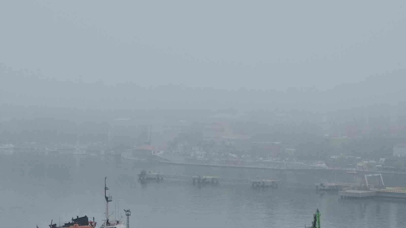 Zonguldak’ta yoğun sis etkili oldu
