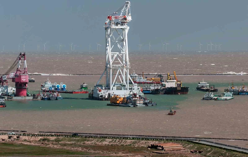 Çin ile BAE arasında 5 yıllık LNG anlaşması
