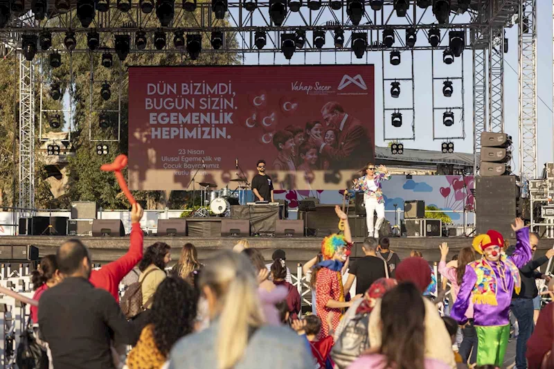 Uluslararası Mersin Çocuk Festivali sürüyor
