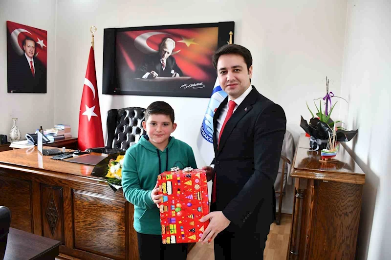 Türkeli’de geleceğin yöneticileri 23 Nisan’da görev başında
