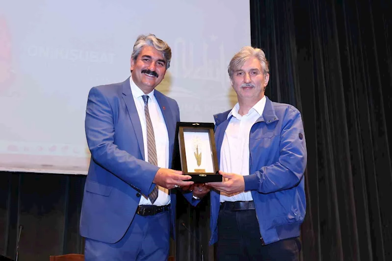 Onikişubat okuyor söyleşisi ile edebiyat rüzgarı esti
