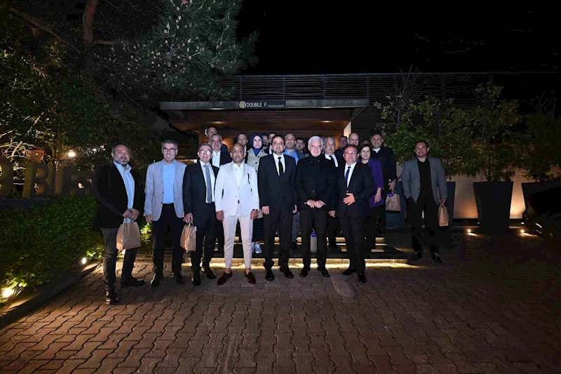 BUYSAD’da bayrak değişim
