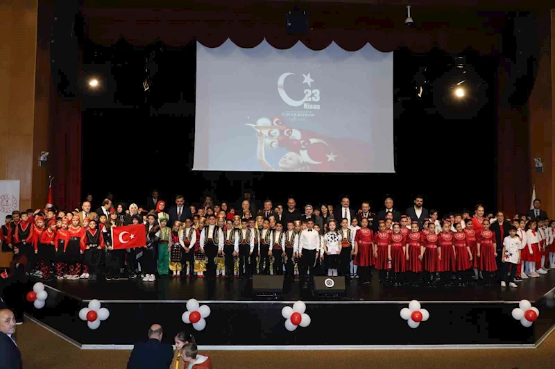 Atatürk Üniversitesi’nde 23 Nisan coşkusu
