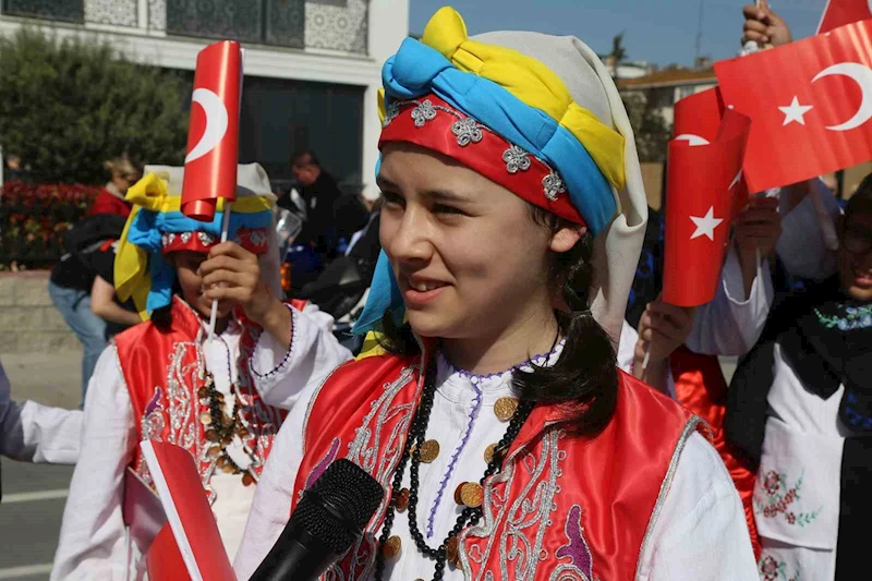 Büyükçekmece’de 23 Nisan coşkusu sokaklara taştı
