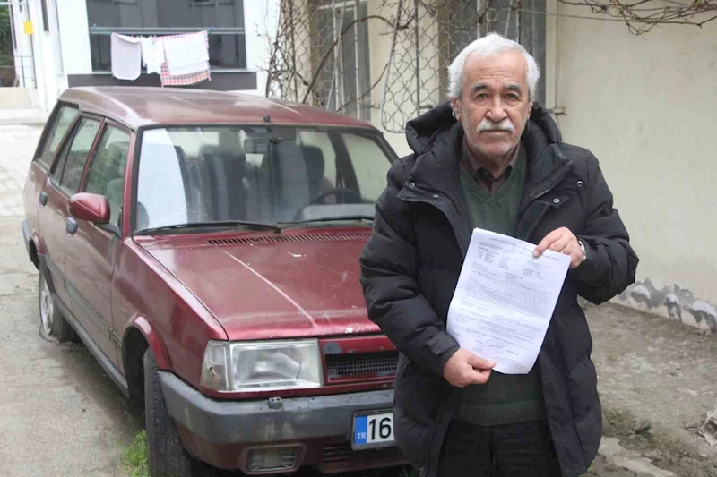Sıfır aldığı aracını 17 yıldır kullanamıyor
