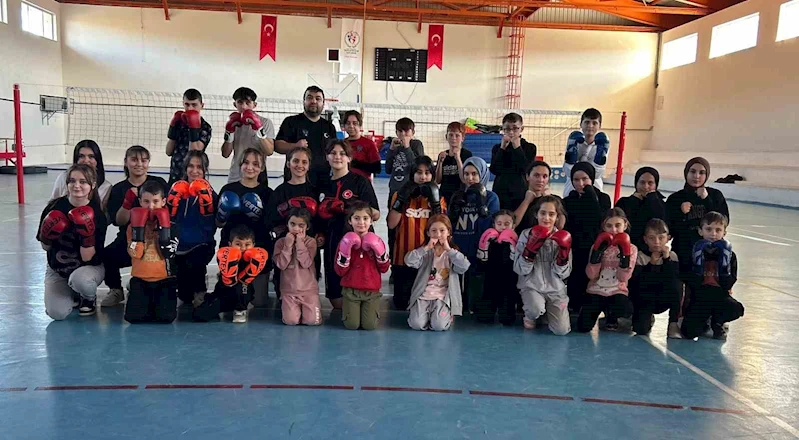 Alanyurt: 