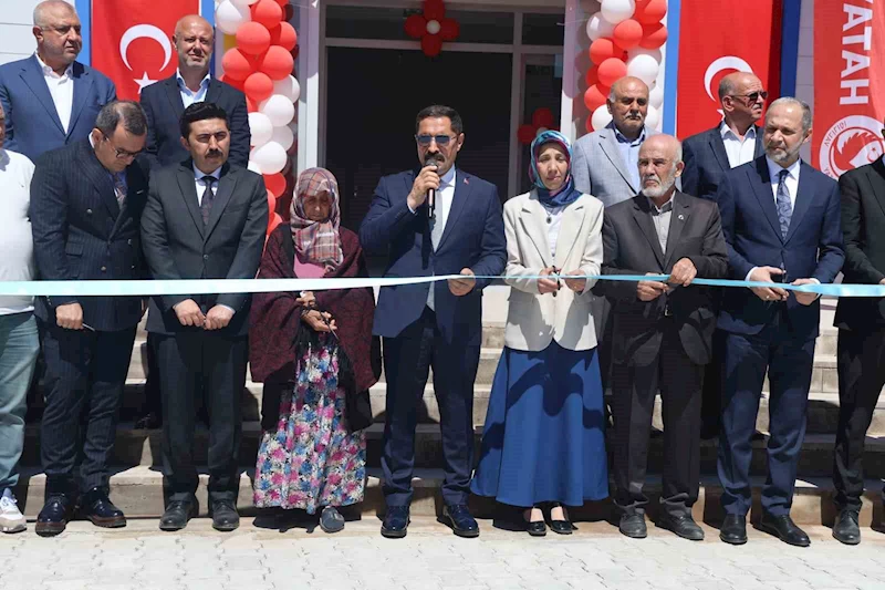 Trafik kazasında hayatını kaybeden öğretmenin ismi imece usulü inşa edilen okulda yaşatılacak
