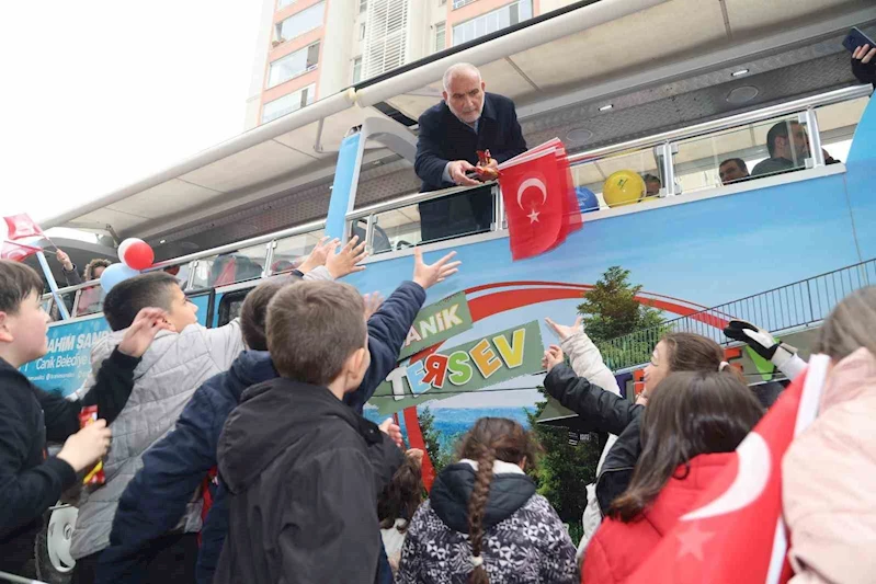 Canik’te 23 Nisan coşkusu
