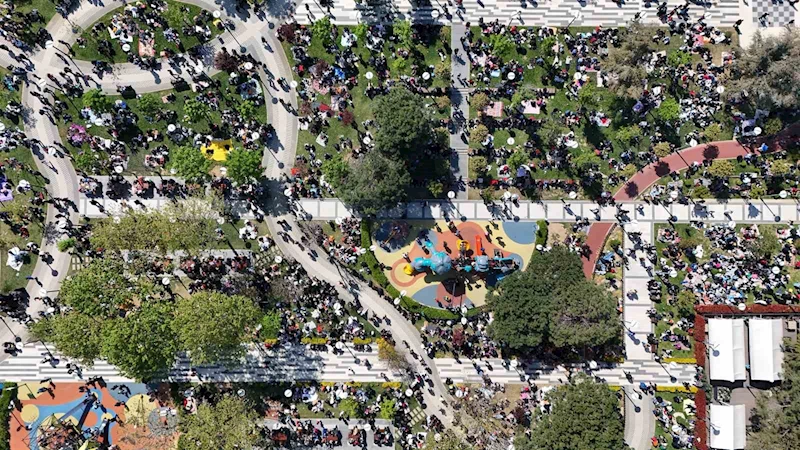 Bahçelievler’de vatandaşlar parklara akın etti
