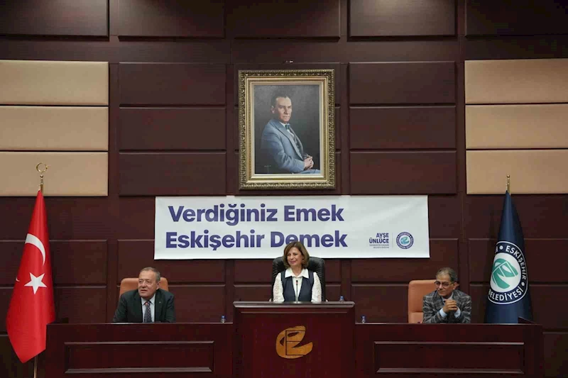 Büyükşehirden emekli olan personele veda buluşması
