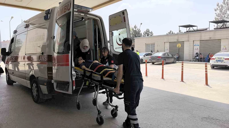 Depremden kaçarken merdivenlerden düştü
