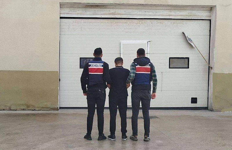 Kesinleşmiş 15 yıl hapis cezasıyla aranan şahıs yakalandı
