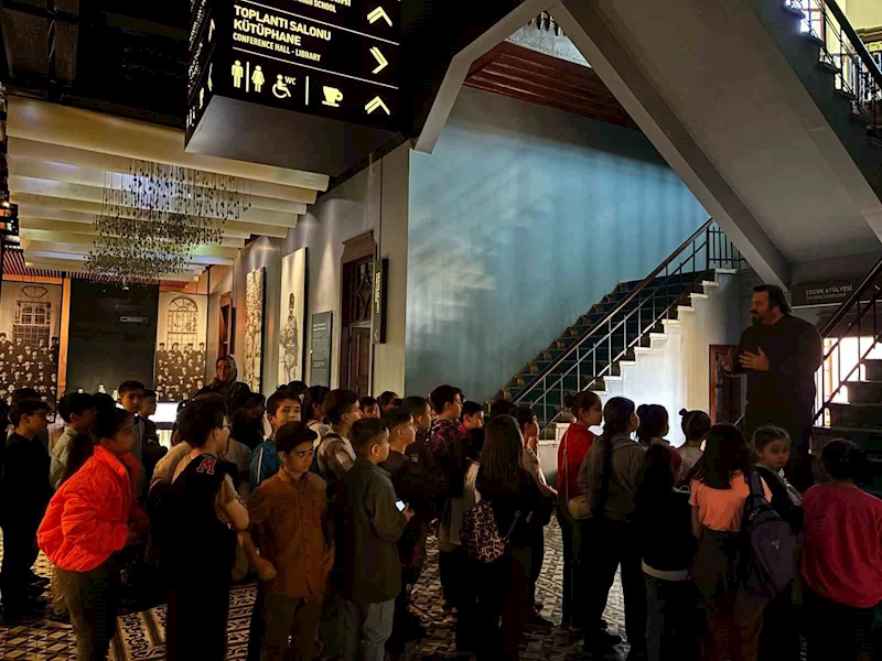 Milli Mücadele Müzesi’ne 23 Nisan’da yoğun ilgi: Tarihe tanıklık ettiler
