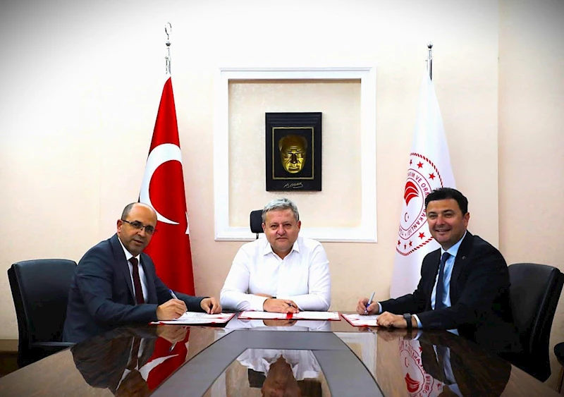 Antalya’da tarım ve turizm sektörleri sürdürülebilirlik için güçlerini birleştirdi
