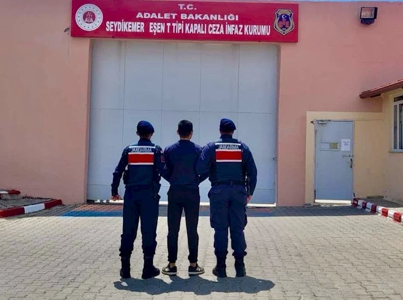 Fethiye’de 4 ayrı suçtan aranan şahıs yakalandı
