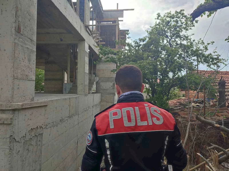 İnşaattan düşen işçi yaralandı
