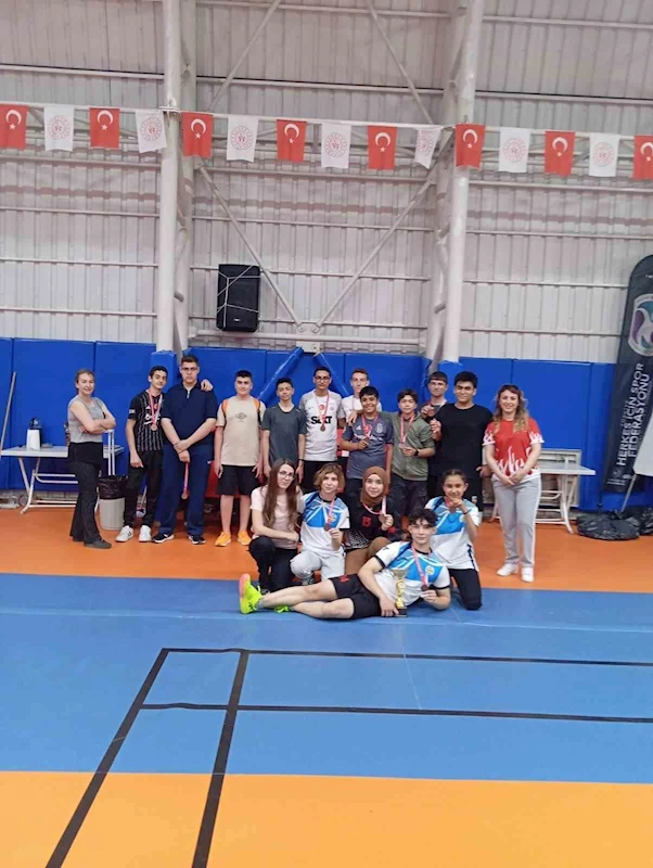 ERVA Spor Okulları, kürsüye ambargo koydu

