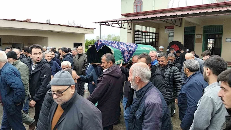 Ayrı yaşadığı eşi tarafından öldürülen kadın defnedildi
