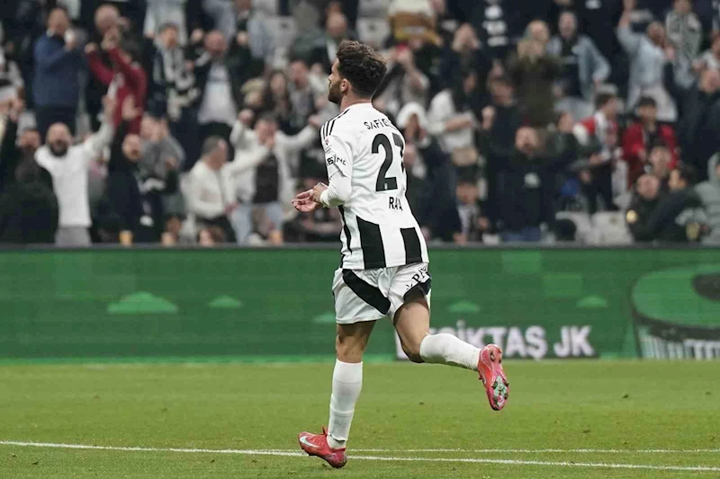 Rafa Silva, ligdeki 10. golünü attı
