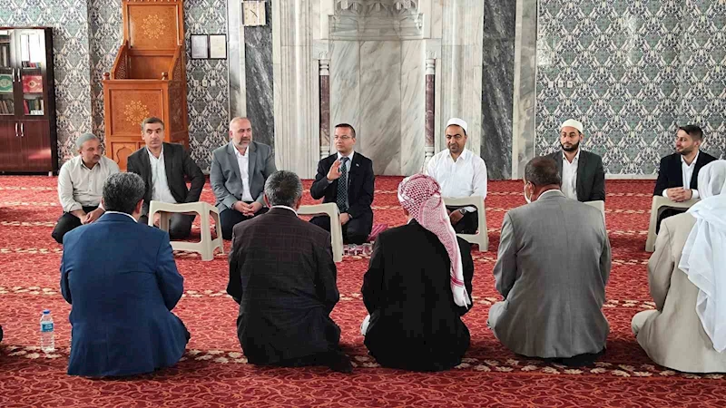 Cizre’de hacı adaylarına yönelik bilgilendirme semineri düzenlendi
