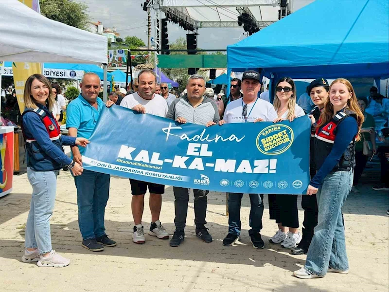 Jandarma Didim’de vatandaşları bilgilendirdi

