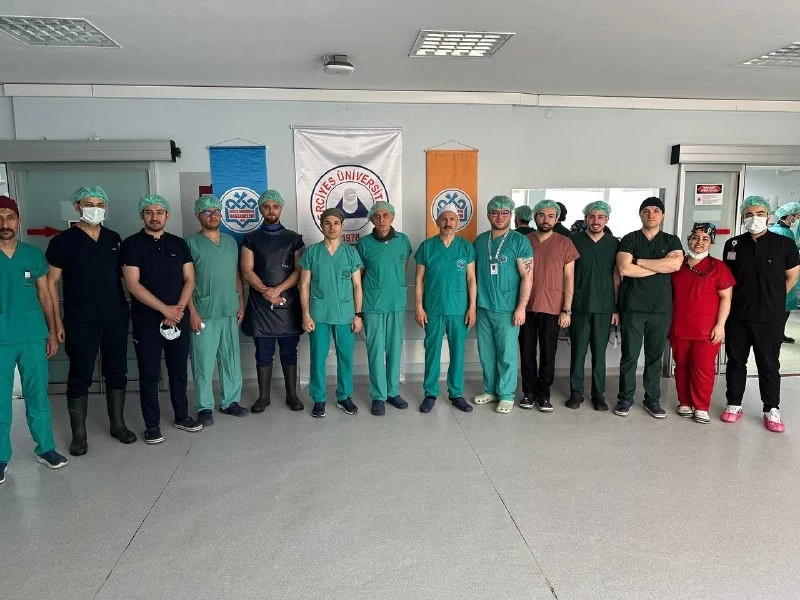 ERÜ, ‘Holmium/Thulium Lazer ve Robotik RIRS Kursu’na ev sahipliği yaptı
