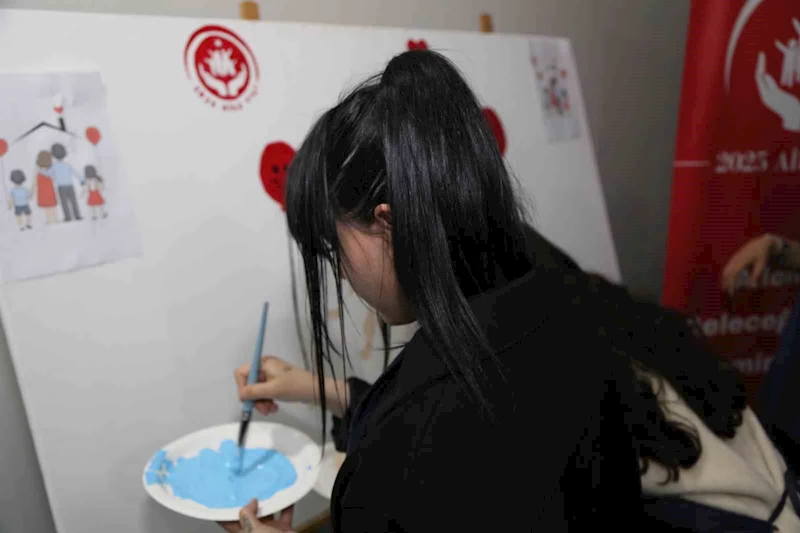 KUDAKAF’25’te aile yılı ruhu: Sanatla büyüyen çocuklar geleneksel sanatlarla buluştu
