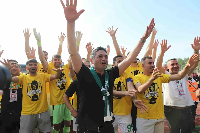 Aliağaspor FK, namağlup şampiyon olarak 2. Lig’e yükseldi
