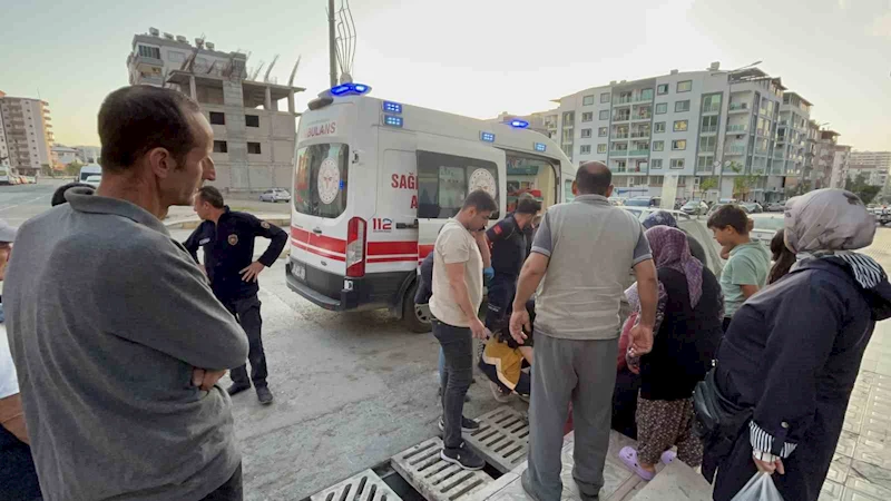 Ayağı mazgala sıkışan kadın zor anlar yaşadı
