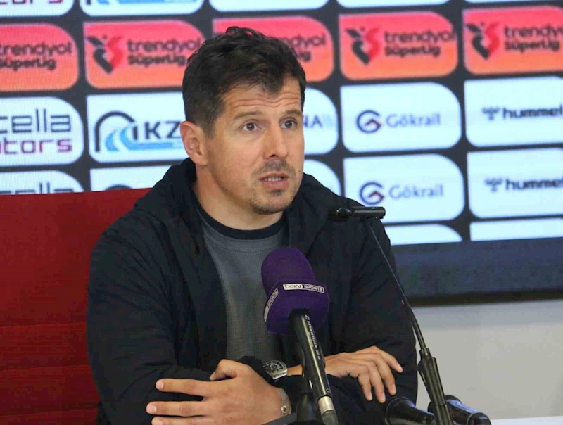 Emre Belözoğlu: 