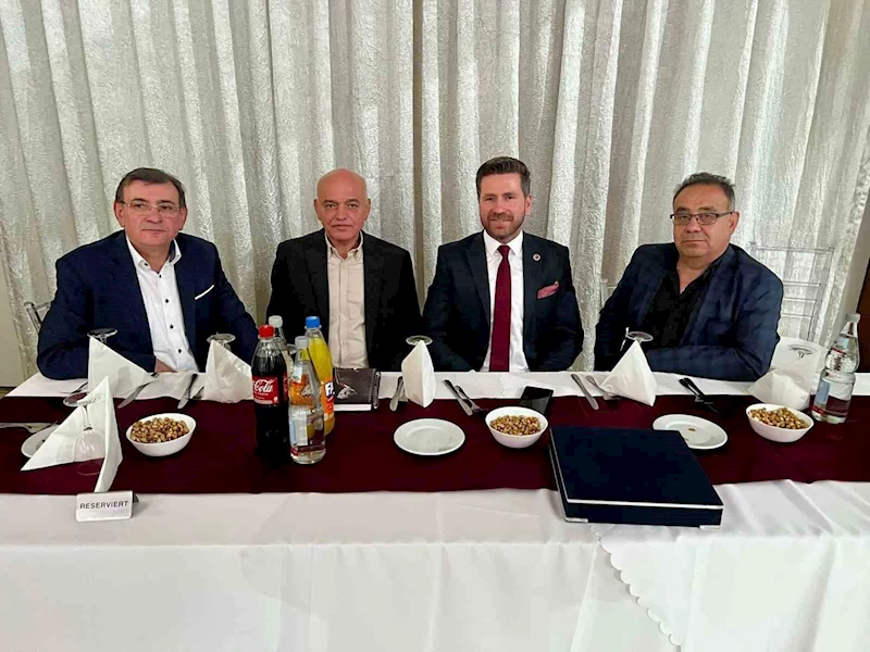 Başkan Tatık Avrupa’da gurbetçi hemşehrileriyle bir araya geldi
