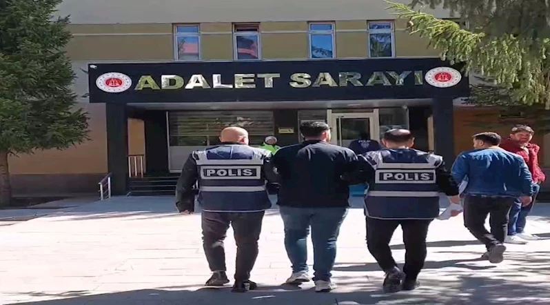 11 vatandaşı sahte ilanla dolandıran şüphelileri dolandırılan vatandaşın şikâyeti ele verdi
