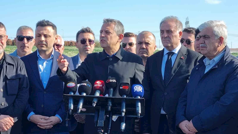 Özgür Özel: 