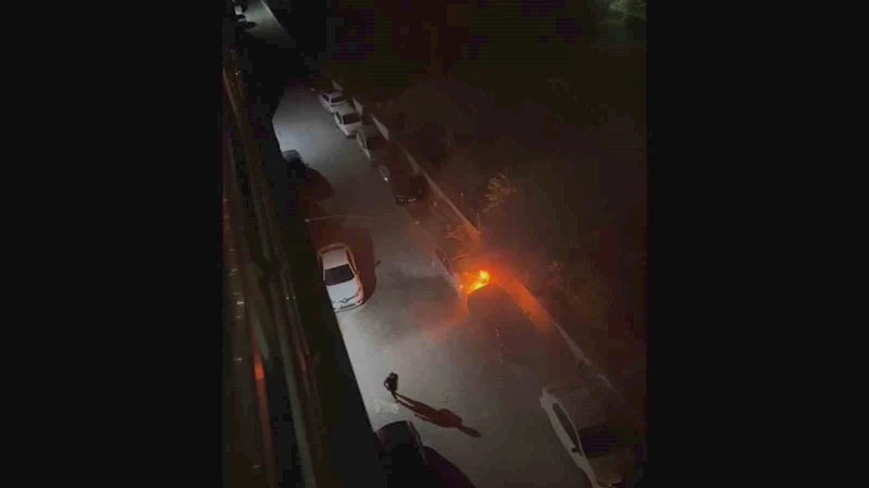 Park halindeki otomobilde korkutan yangın
